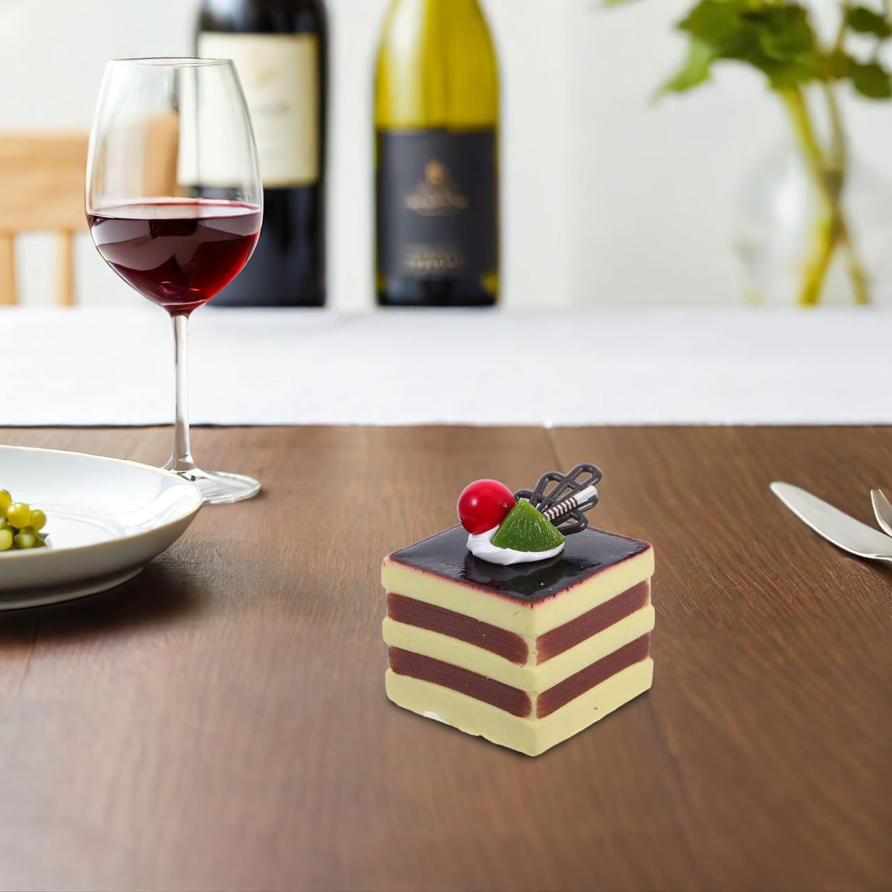 BESTOYARD Artificial Square Cream Fruit Cake Model