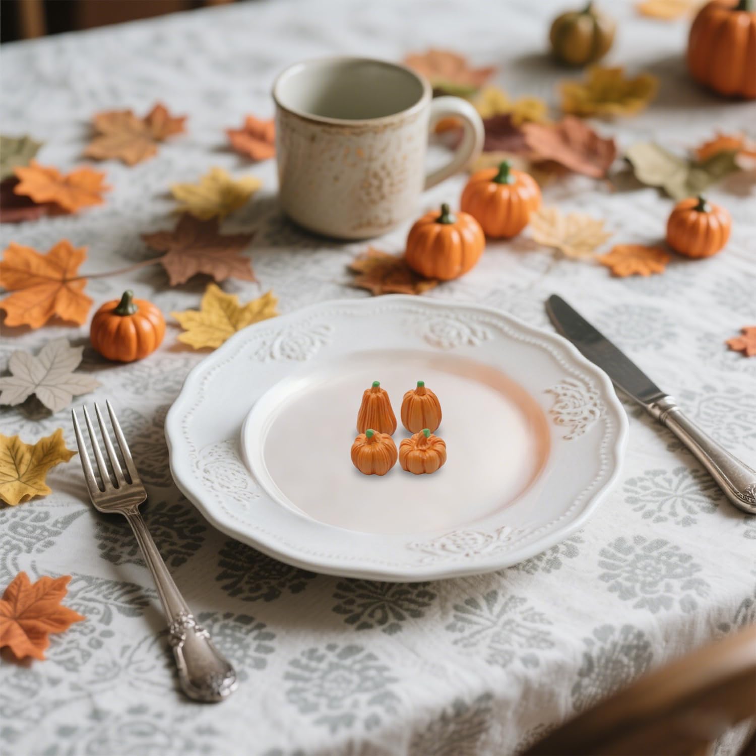 FESTGLOX 100Pcs Mini Resin Pumpkins for Fall Decor