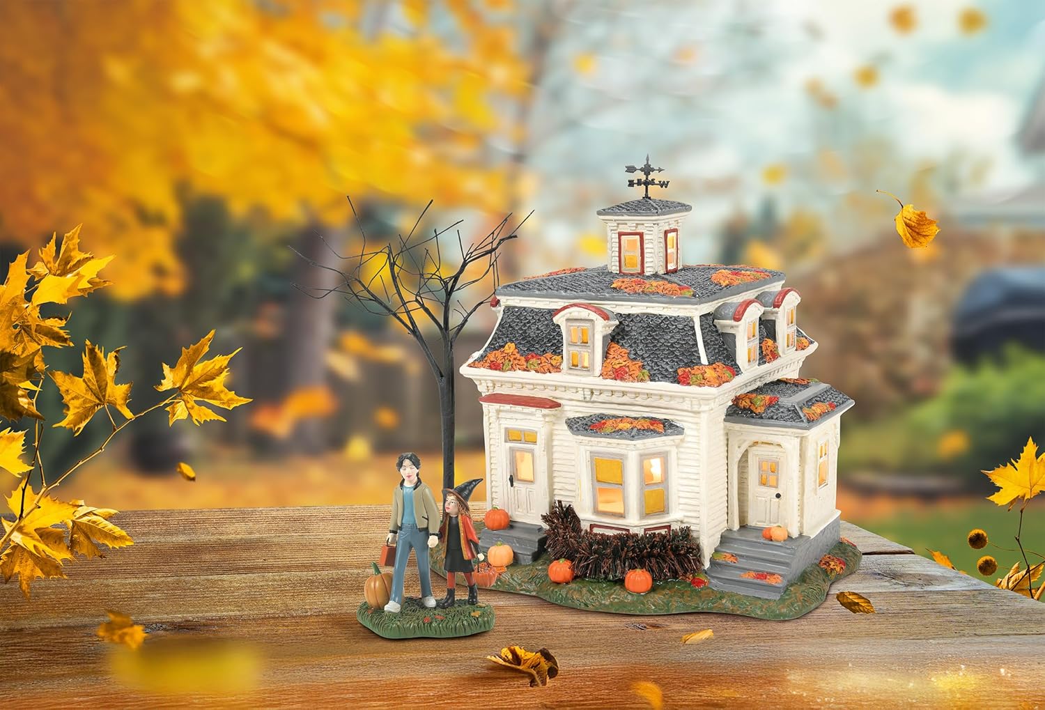 Department 56 Disney Hocus Pocus Village Maxs House