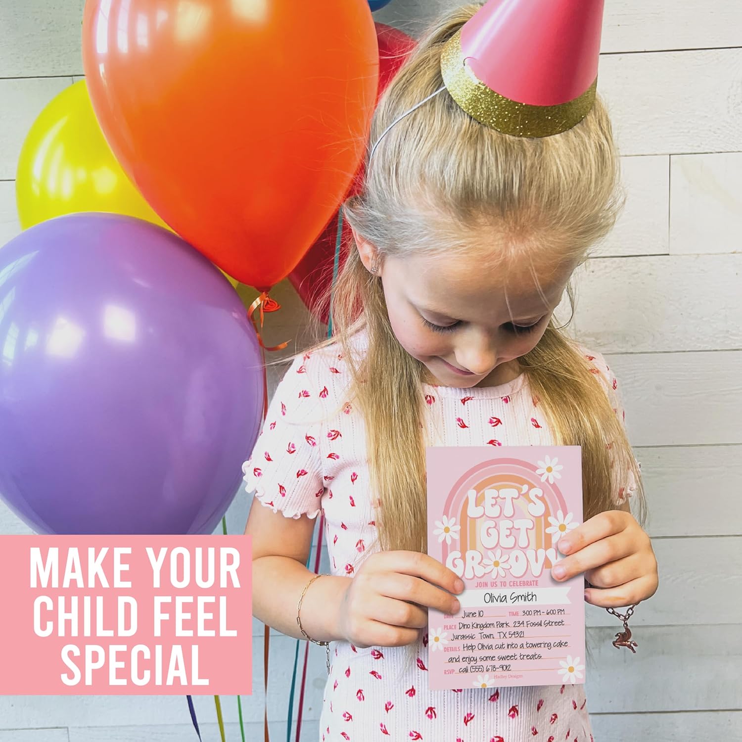 Hadley Designs Retro Groovy Girl Birthday Invitations 15-Pack