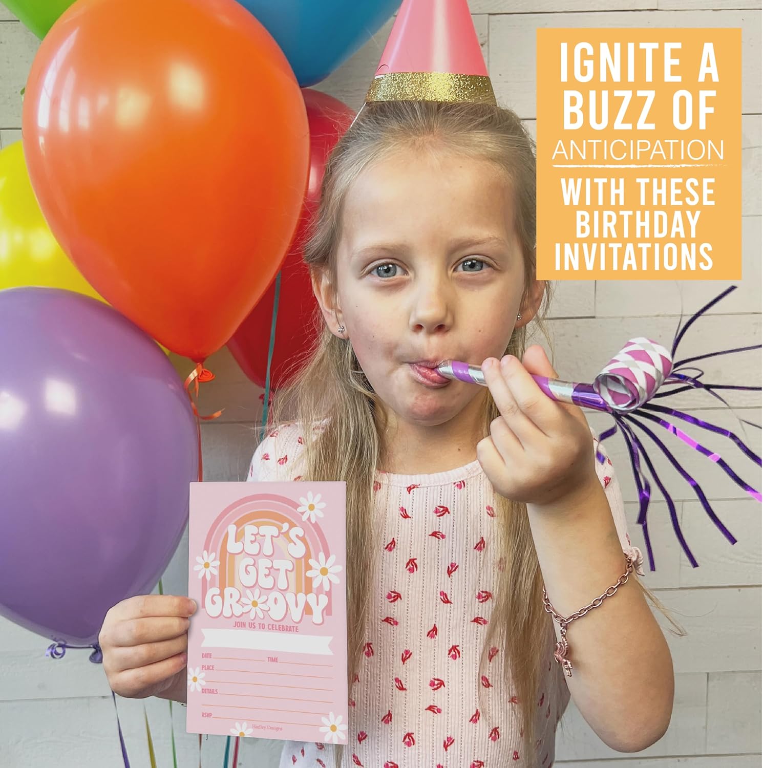 Hadley Designs Retro Groovy Girl Birthday Invitations 15-Pack